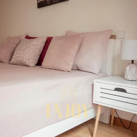Enjoy Flat By Tonsdeverde Apartment Braga