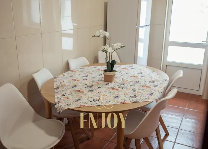 Апартаменти Enjoy Flat By Tonsdeverde Брага