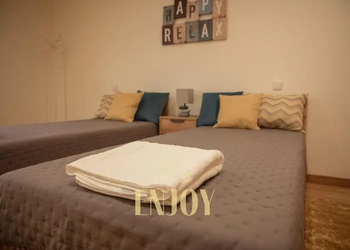 Апартаменти Enjoy Flat By Tonsdeverde