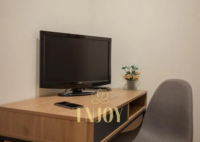 Апартаменти Enjoy Flat By Tonsdeverde